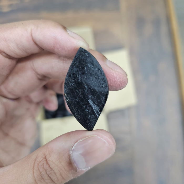 1 KG Natural Black Tourmaline Flat Backs | 100-120pcs - The LabradoriteKing